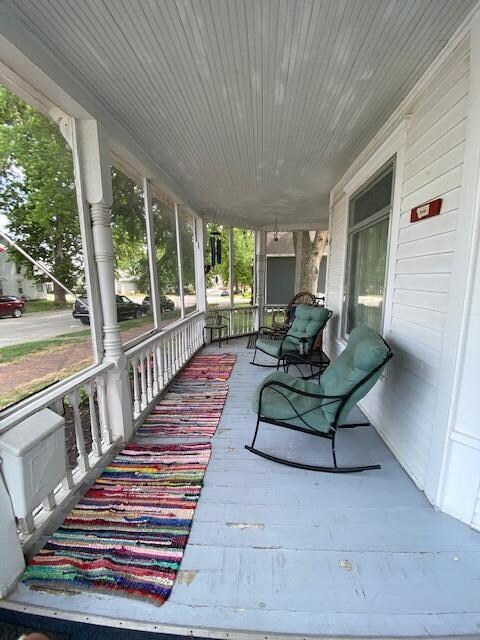 Screened in Porch