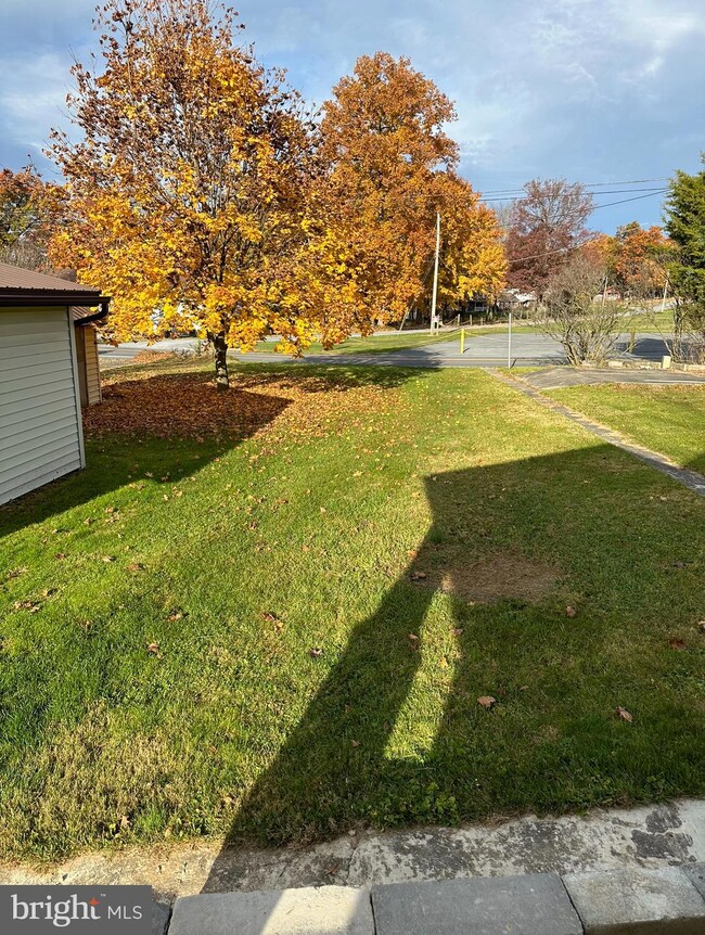 965 Coldspring Rd, Fayetteville, PA 17222 - photo 4