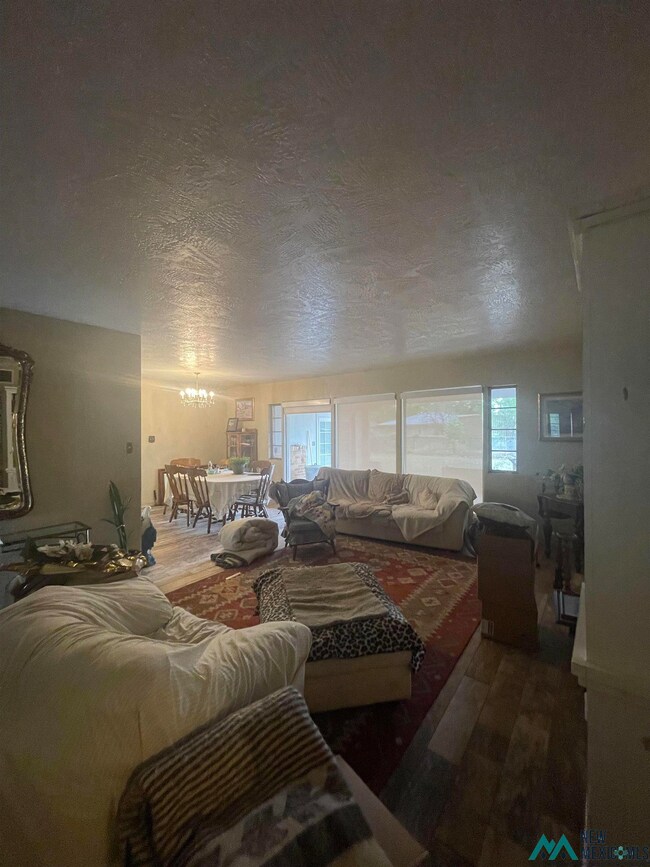 1510 Grant St, Carlsbad, NM 88220 - photo 2