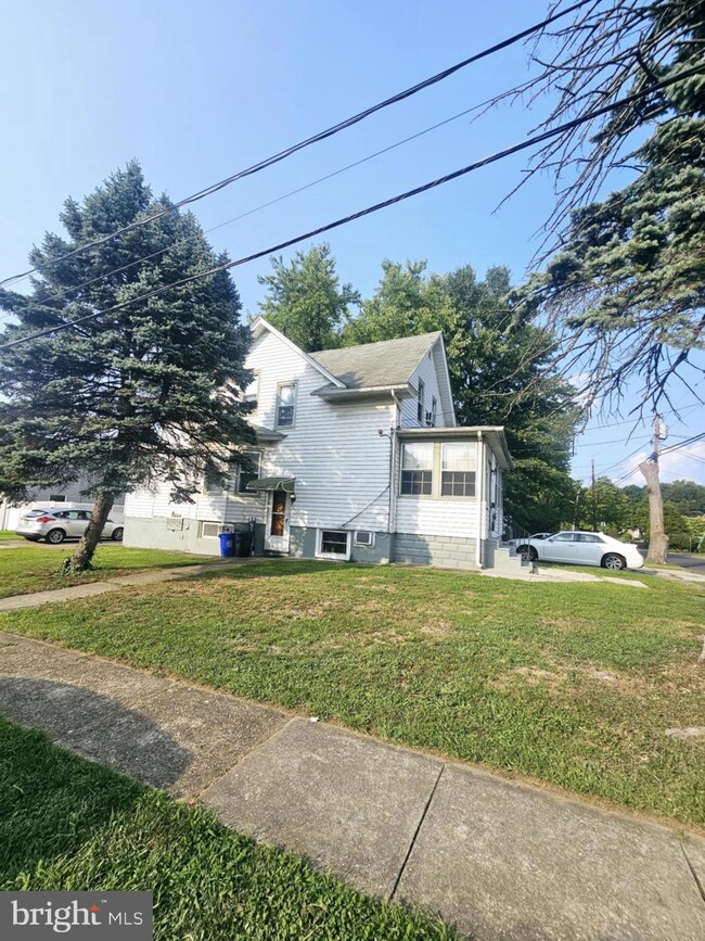 101 E Beechwood Ave, Oaklyn, NJ 08107 - photo 4