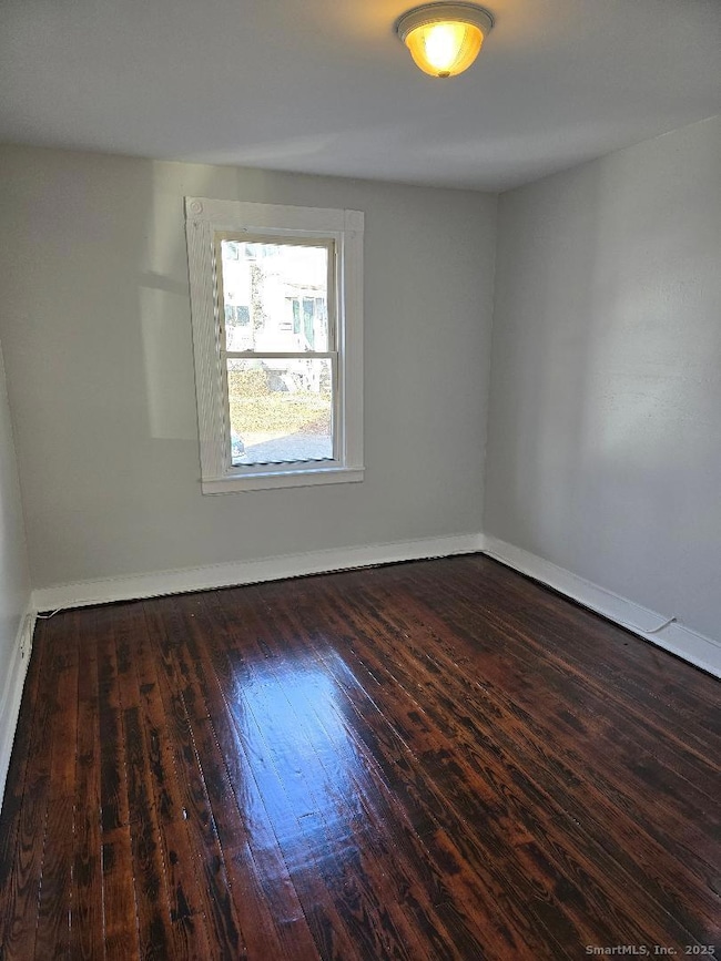 24 Cassidy Ave unit 1st floor, Waterbury, CT 06704 - photo 4