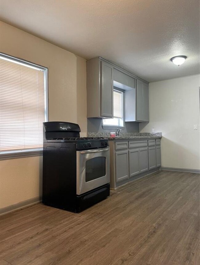 4210 Tampico St, Houston, TX 77016 - photo 2