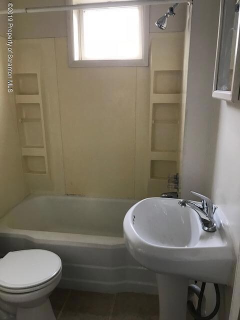 1127 1127 1 2 Amherst St, Scranton, PA 18504 - photo 6