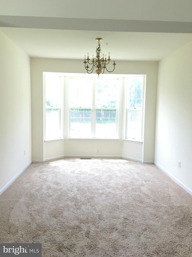 14903 Jenkins Ridge Rd, Bowie, MD 20721 - photo 5