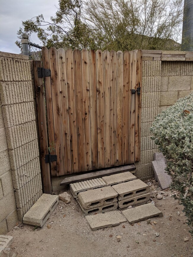Back gate