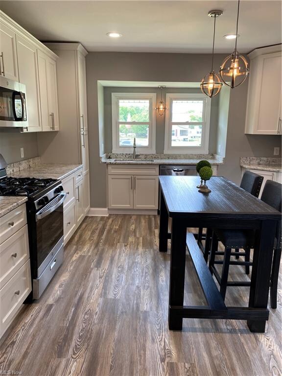 431 West St, Berea, OH 44017 - photo 5