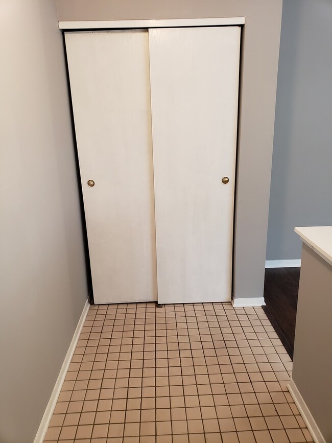 18017 Juneway Ct, Country Club Hills, IL 60478 - photo 4