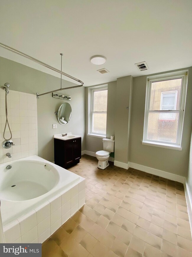 717 E 41st St, Baltimore, MD 21218 - photo 5