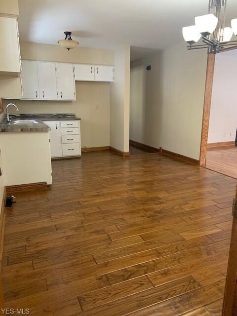 2002 Irene Ave NE, Warren, OH 44483 - photo 2