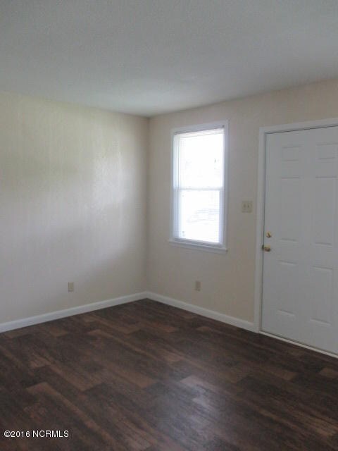 1248 Davis St, Jacksonville, NC 28540 - photo 4