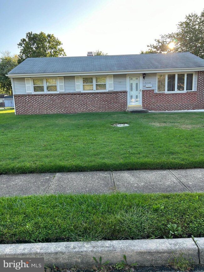 608 Cornwall Rd, Sewell, NJ 08080 - photo 2