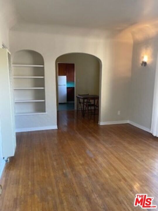 1163 N Genesee Ave unit 1163 1/2, West Hollywood, CA 90046 - photo 2