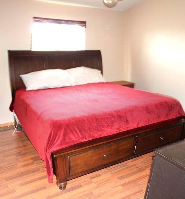 Master bedroom is large enough to furnish your kin