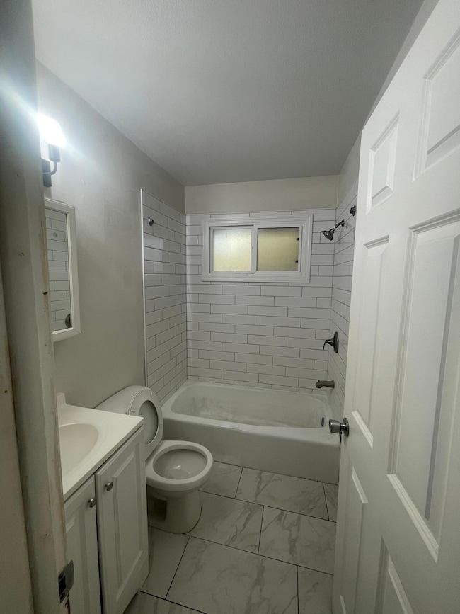 2213 Aldrich Ave N, Minneapolis, MN 55411 - photo 6