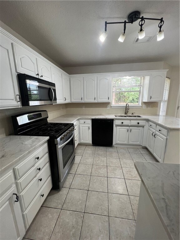 2203 SW S St, Bentonville, AR 72712 - photo 6