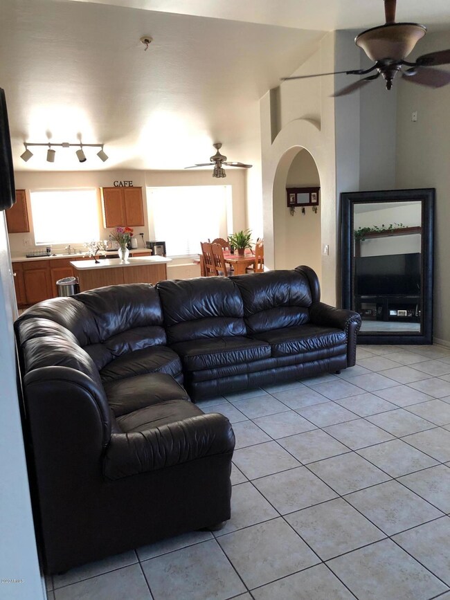 4364 E Birchwood Cir, Mesa, AZ 85206 - photo 4