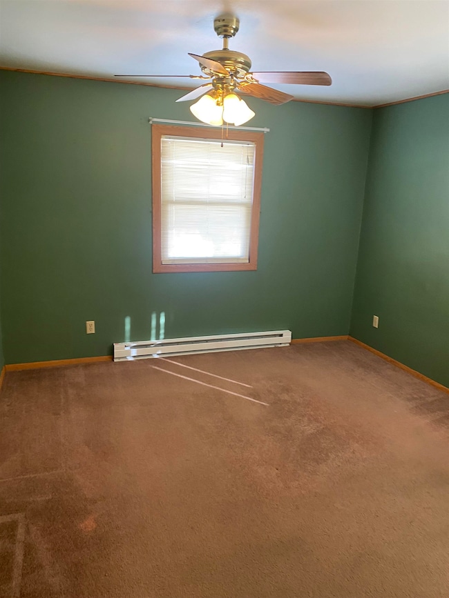 1816 Miller St unit 4, West Bend, WI 53095 - photo 6