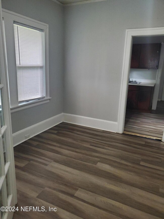 1218 Challen Ave, Jacksonville, FL 32205 - photo 4