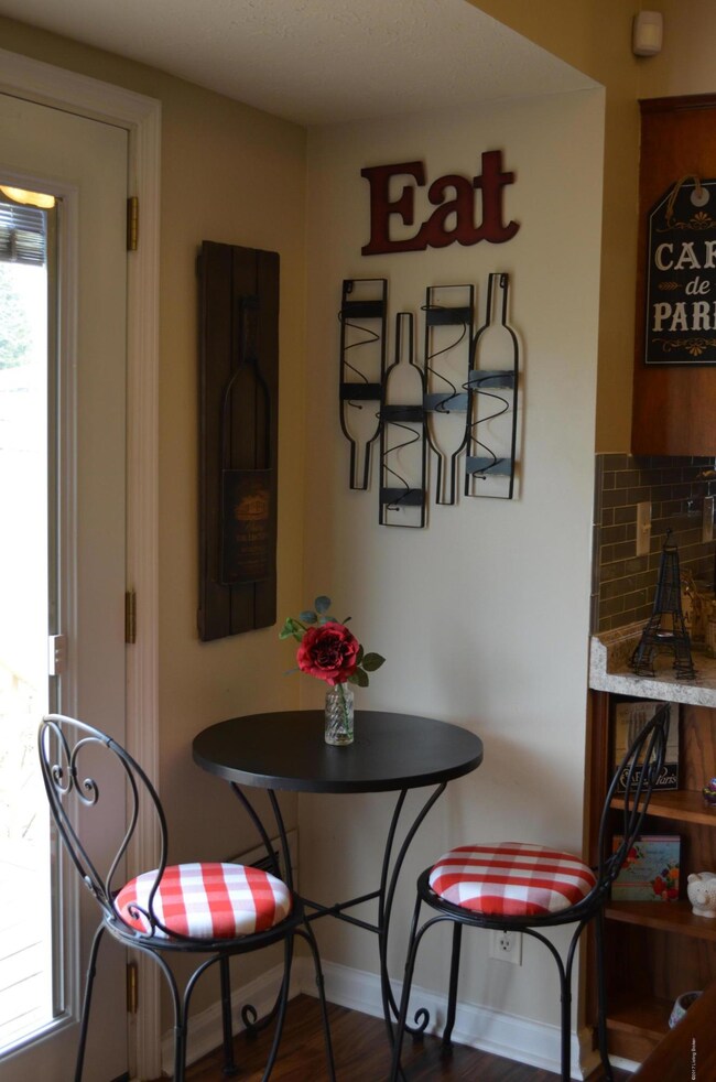 6203 Timmy Ct, Louisville, KY 40219 - photo 5