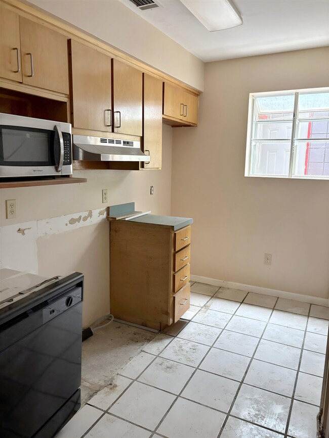 1998 Nicklaus Dr, Tallahassee, FL 32301 - photo 4