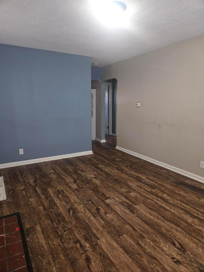 2152 Gerbert Rd, Columbus, OH 43211 - photo 5