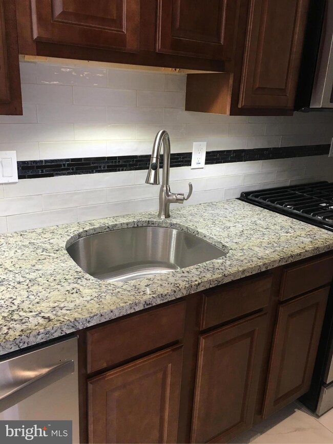 2205 Greenery Ln unit T4, Silver Spring, MD 20906 - photo 7