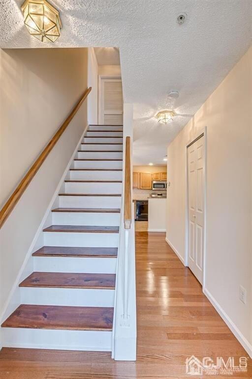 148 Prestwick Way, Edison, NJ 08820 - photo 6