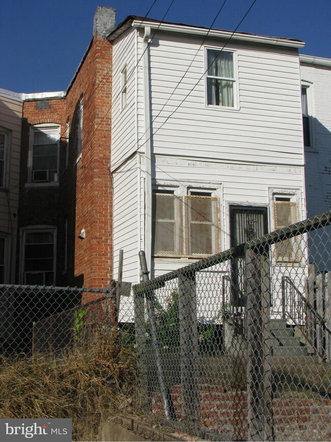 598 Park Rd NW, Washington, DC 20010 - photo 4