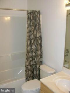 10 Castle Garden Ct, Olney, MD 20832 - photo 7