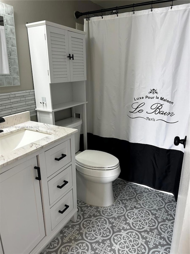 Las Brisas at Country Club of Miami unit D107, Hialeah, FL 33015 - photo 6