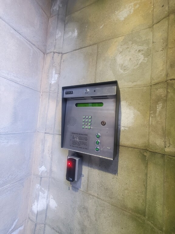 51 Park Dr unit 6, Boston, MA 02215 - photo 5