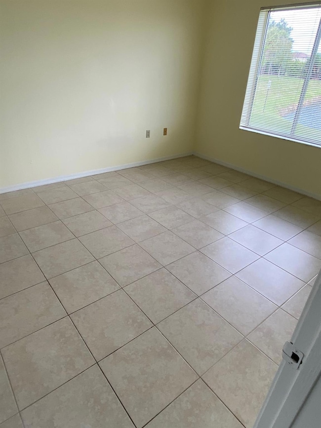 12104 Glenmoor Dr unit 12104, West Palm Beach, FL 33409 - photo 7