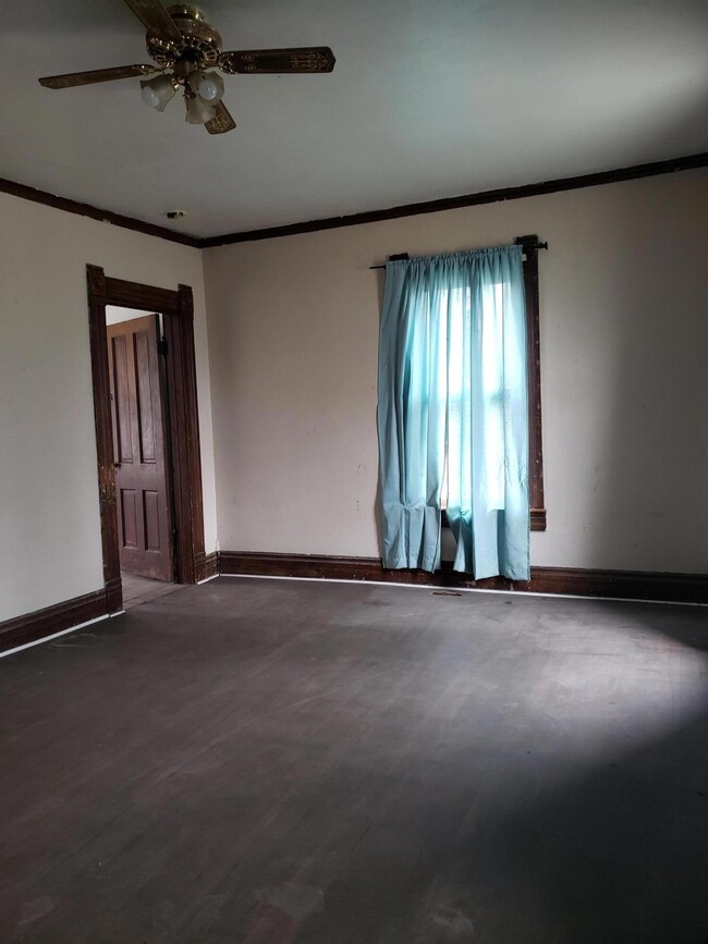 214 N Cleveland Ave, Galien, MI 49113 - photo 4