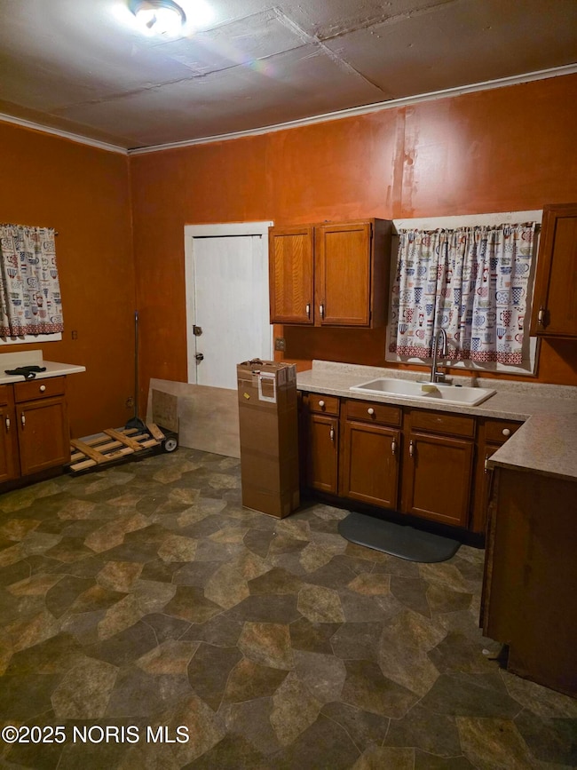 2017 Locust St, Toledo, OH 43608 - photo 7