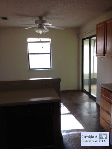 533 Denise Dr, New Braunfels, TX 78130 - photo 4