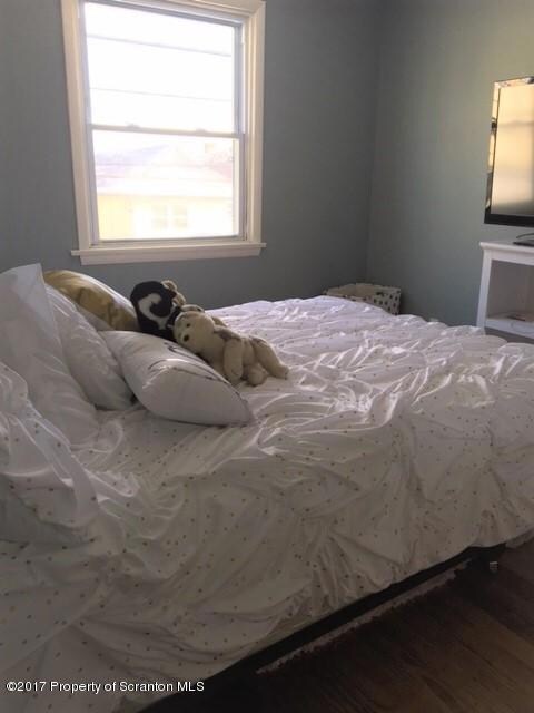 641 S Main St, Old Forge, PA 18518 - photo 4