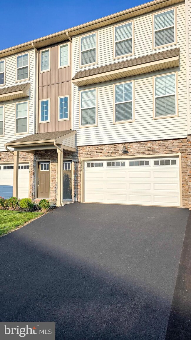 1817 Shady Ln unit 274, Mechanicsburg, PA 17055 - photo 2