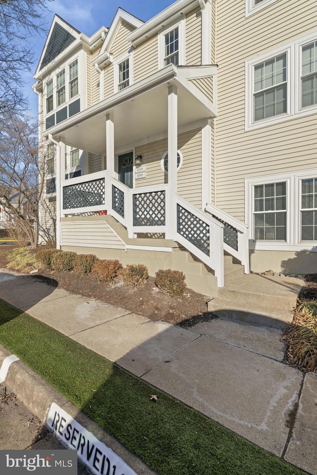 12933A Grays Pointe Rd unit 12933A, Fairfax, VA 22033 - photo 2