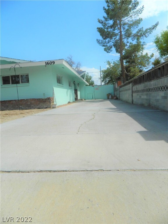 Extra long driveway