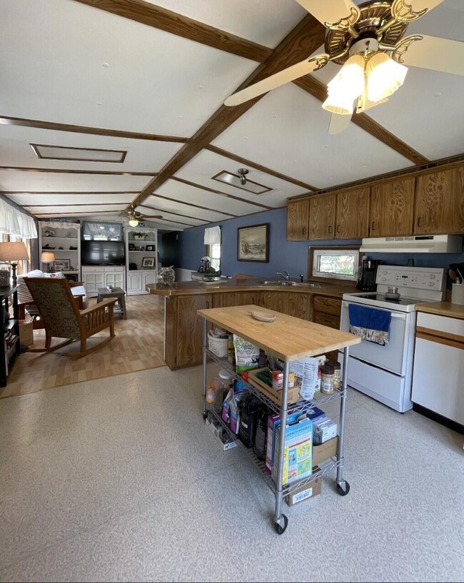 53 Ryefield Dr, Old Orchard Beach, ME 04064 - photo 2