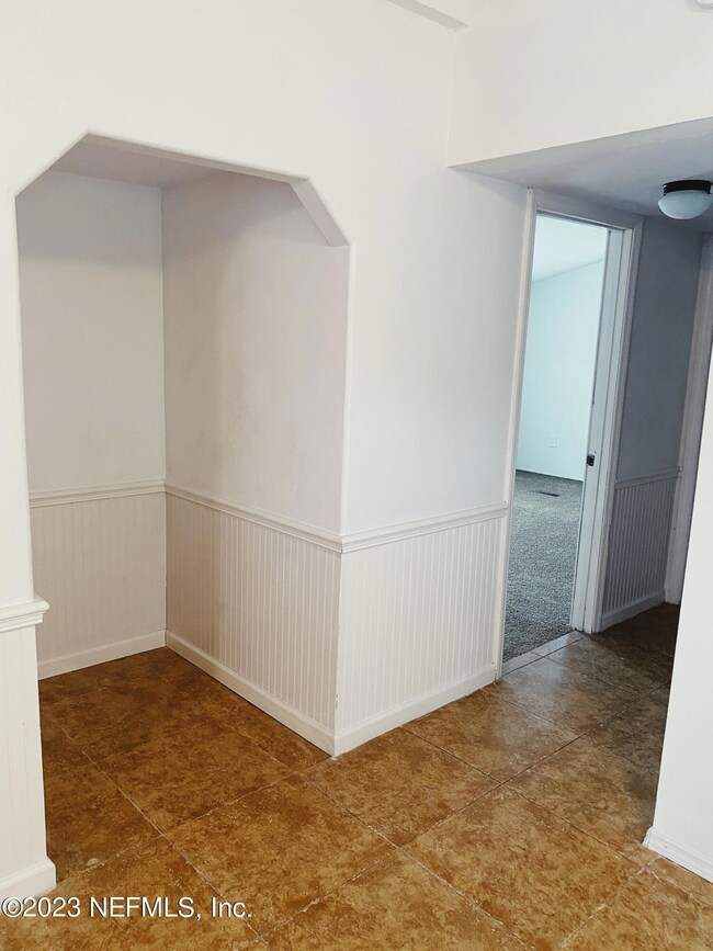 58896B21-BB27-42E5-A24D-E618C3490F52