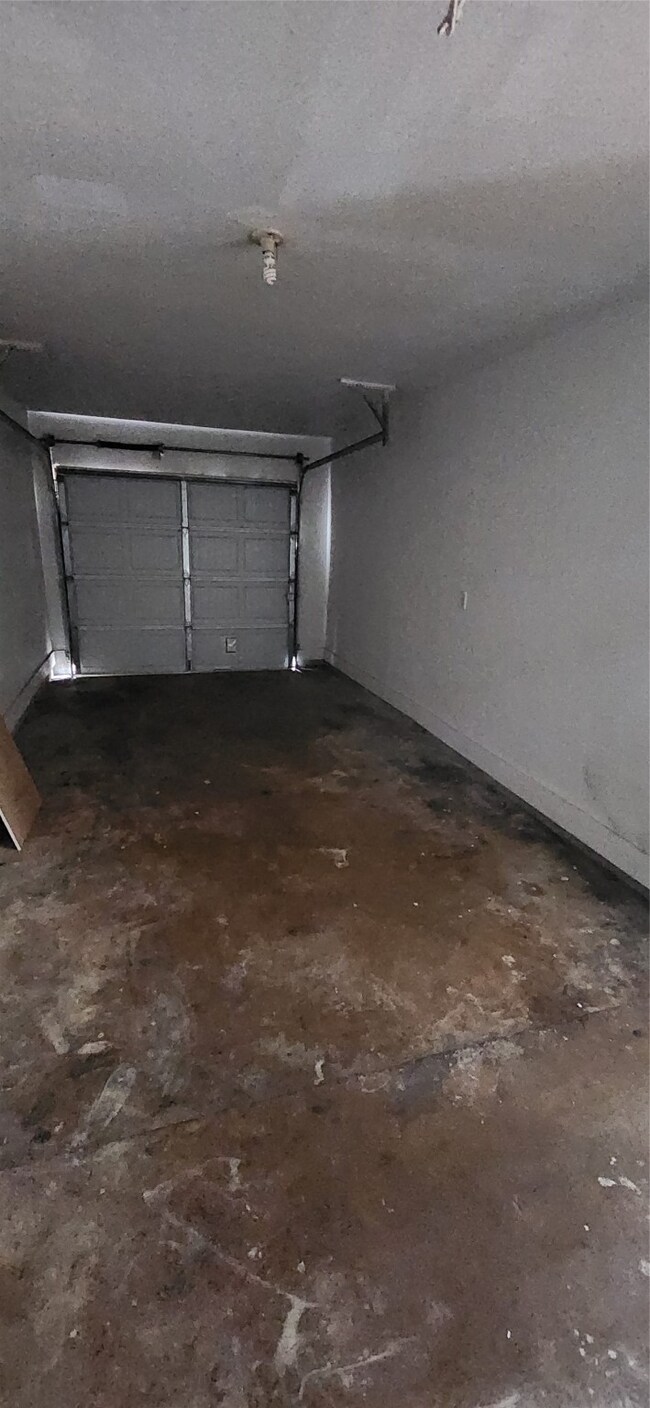 11013 Crenchrus Ct, Houston, TX 77086 - photo 7