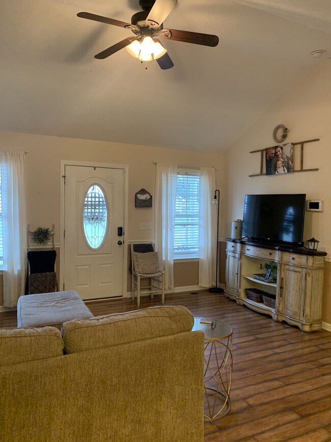 299 John Mark Ct, Manchester, TN 37355 - photo 3