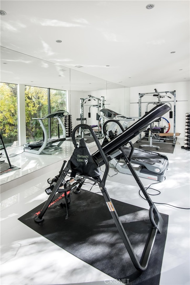 1024 Summit Dr, Beverly Hills, CA 90210 - photo 3