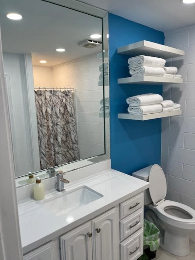 1440 Harbor Island Dr unit B, Port Isabel, TX 78578 - photo 4