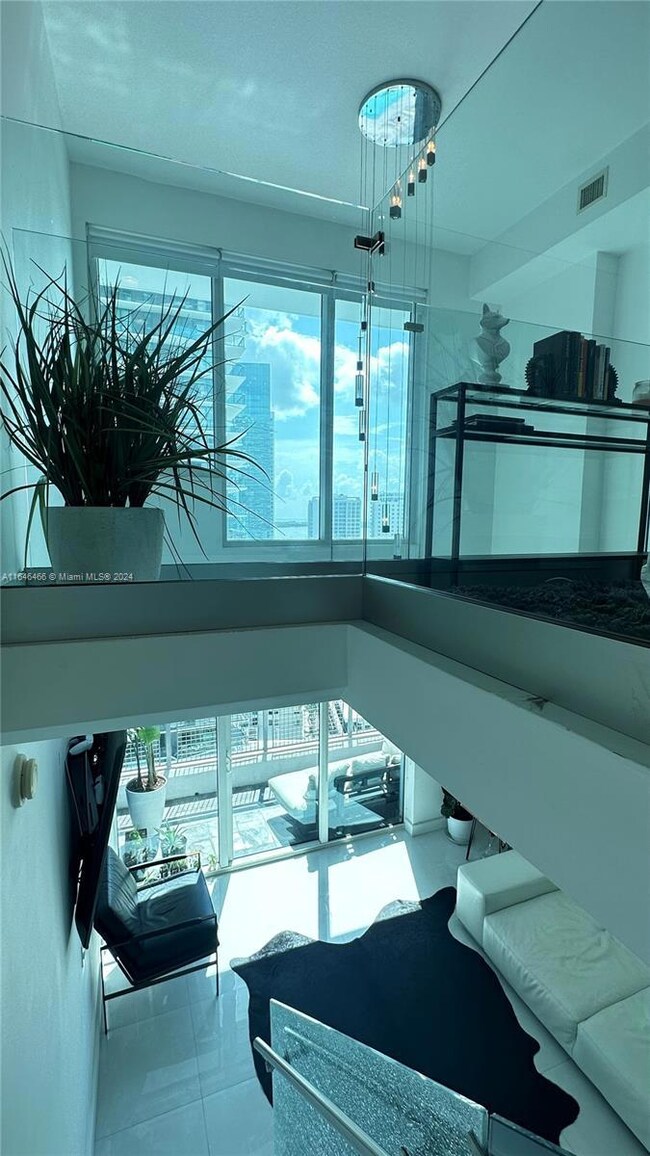 LOFT LIVING
