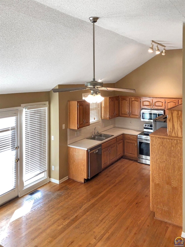 21513 W 52nd St, Shawnee, KS 66226 - photo 3