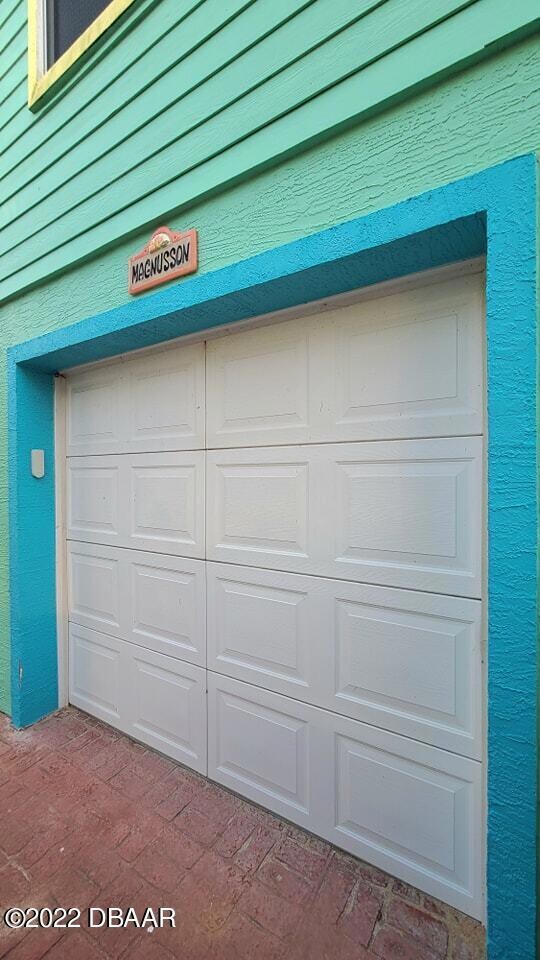 Attached Garage