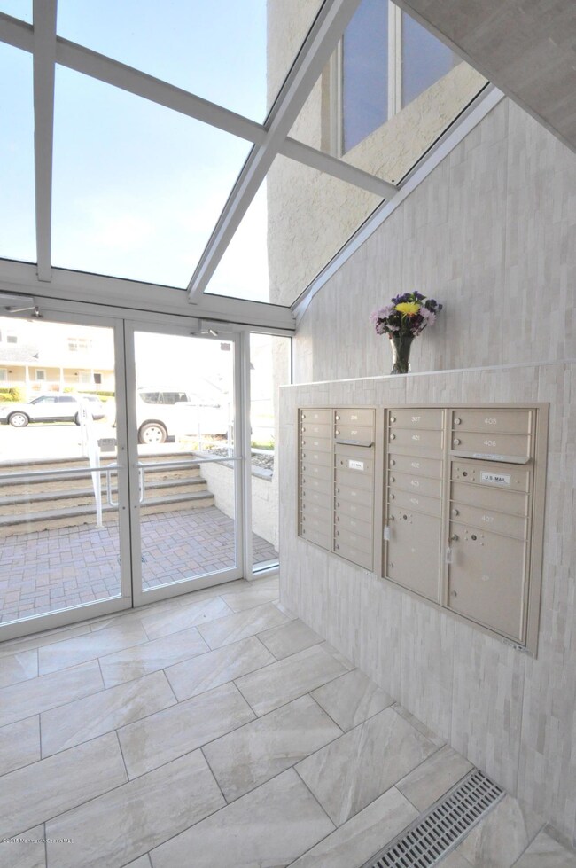 15 Garfield Ave unit 101, Avon By the Sea, NJ 07717 - photo 2