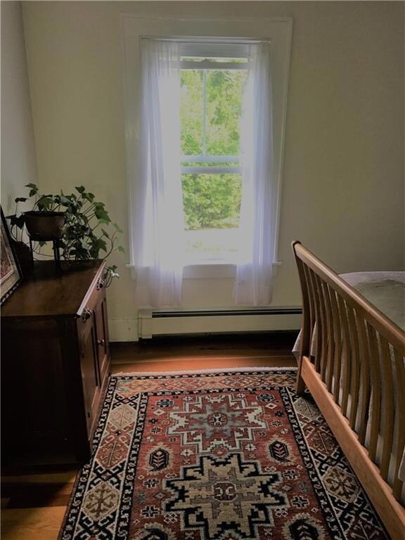Back bedroom entry.